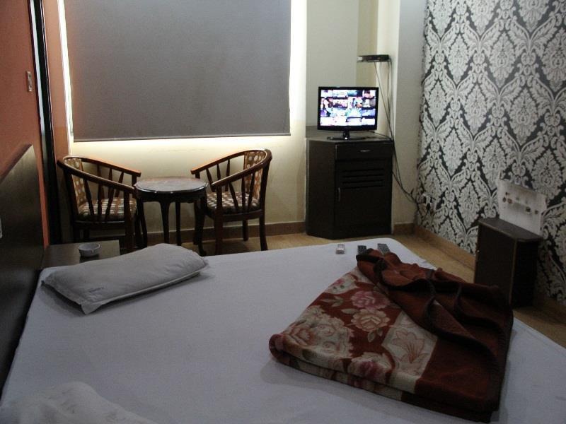 Hotel Express66 New Delhi Exteriör bild